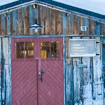 Kuukkeli Pikku-hirvas Ja Porotokka *