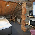 Holiday home Kuukkeli Pikku-hirvas Ja Porotokka *