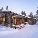 Kuukkeli Pikku-hirvas Ja Porotokka Saariselkä