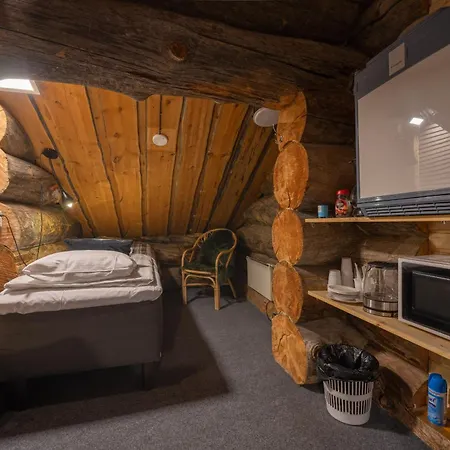 Kuukkeli Pikku-hirvas Ja Porotokka بيت للعطل ساريسيلكا