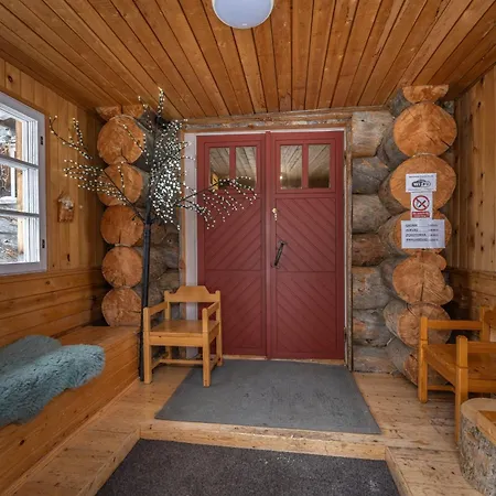 Kuukkeli Pikku-hirvas Ja Porotokka Casa de Férias