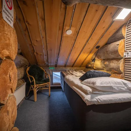 Kuukkeli Pikku-hirvas Ja Porotokka بيت للعطل