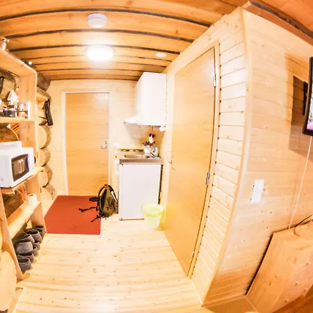 Kuukkeli Pikku-hirvas Ja Porotokka * ساريسيلكا