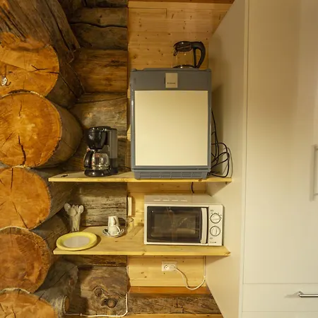 Kuukkeli Pikku-hirvas Ja Porotokka بيت للعطل