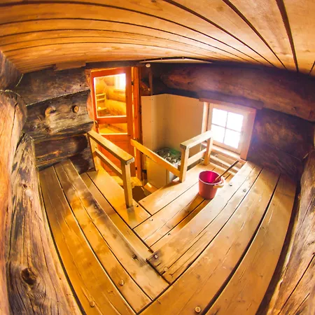 Kuukkeli Pikku-hirvas Ja Porotokka بيت للعطل ساريسيلكا