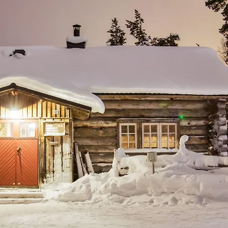 Kuukkeli Pikku-hirvas Ja Porotokka Saariselkä