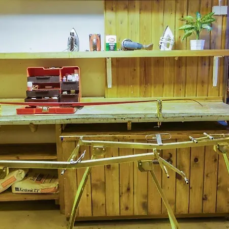 Kuukkeli Pikku-hirvas Ja Porotokka *