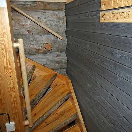 Kuukkeli Pikku-hirvas Ja Porotokka *