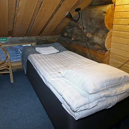 بيت للعطل Kuukkeli Pikku-hirvas Ja Porotokka ساريسيلكا