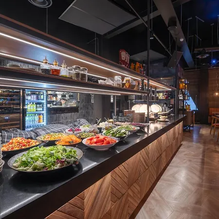 Kuukkeli Pikku-hirvas Ja Porotokka 度假居 萨利色尔卡