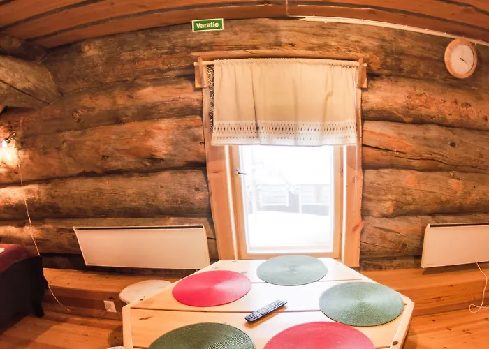 Kuukkeli Pikku-hirvas Ja Porotokka 萨利色尔卡