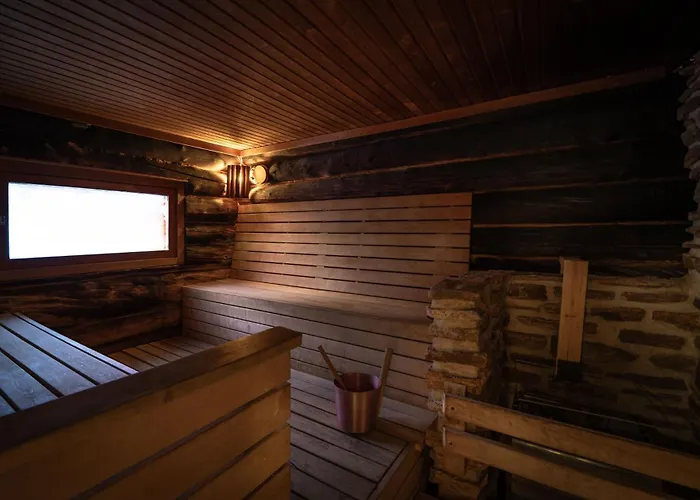 Kuukkeli Pikku-hirvas Ja Porotokka 度假居 *