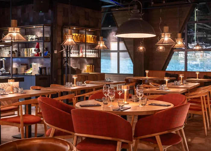 Kuukkeli Pikku-hirvas Ja Porotokka *